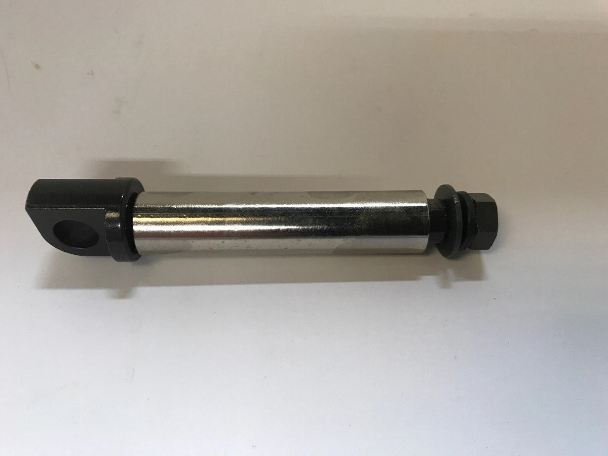 HARLEY J J/D PEDAL AXLE WITH NICKEL AXLE COVER